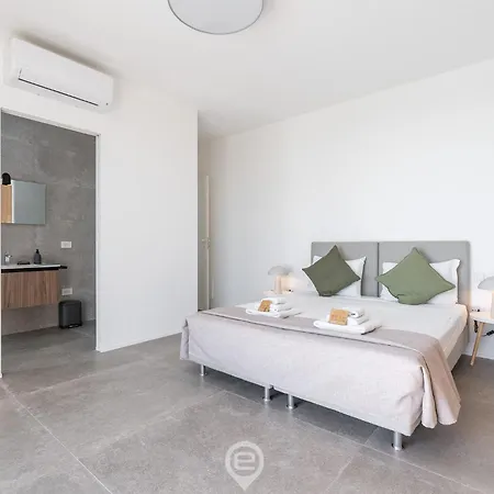 Vila Estay - Valentina